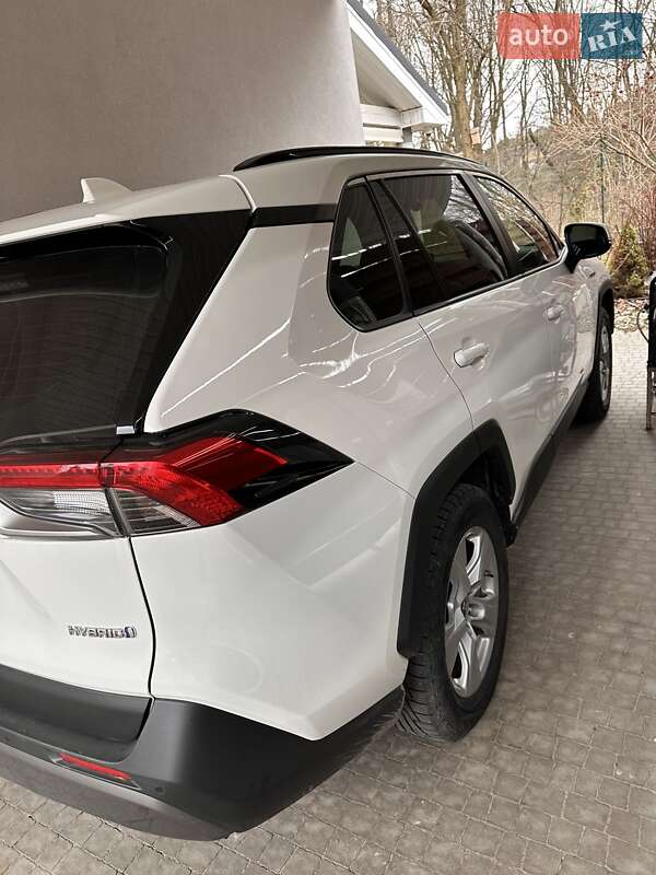 Позашляховик / Кросовер Toyota RAV4 2019 в Києві
