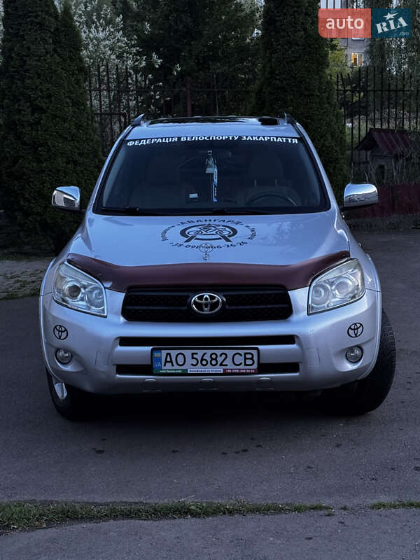 Внедорожник / Кроссовер Toyota RAV4 2006 в Ужгороде фото 9 Внедорожник / Кроссовер Toyota RAV4 2006 в Ужгороде