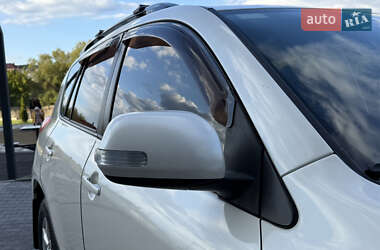 Позашляховик / Кросовер Toyota RAV4 2011 в 
