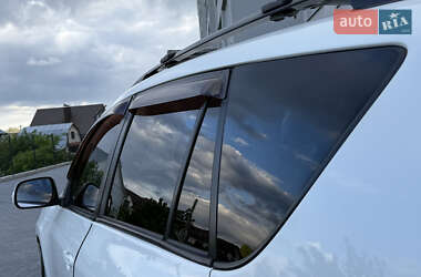 Позашляховик / Кросовер Toyota RAV4 2011 в 