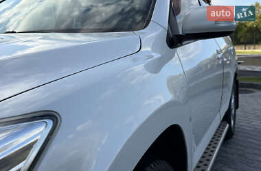 Позашляховик / Кросовер Toyota RAV4 2011 в 