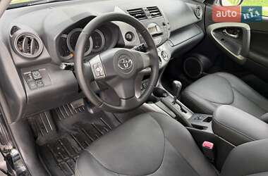 Позашляховик / Кросовер Toyota RAV4 2009 в 