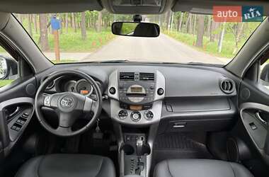 Позашляховик / Кросовер Toyota RAV4 2009 в 