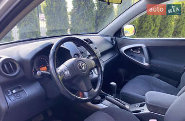 Внедорожник / Кроссовер Toyota RAV4 2008 в 