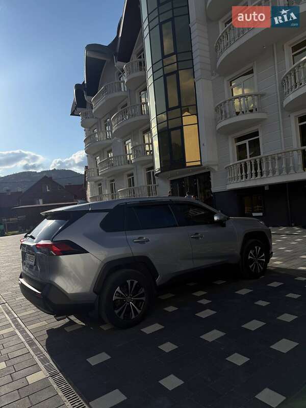 Внедорожник / Кроссовер Toyota RAV4 2020 в Одессе