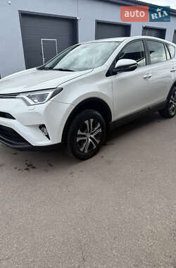 Позашляховик / Кросовер Toyota RAV4 2018 в Житомирі
