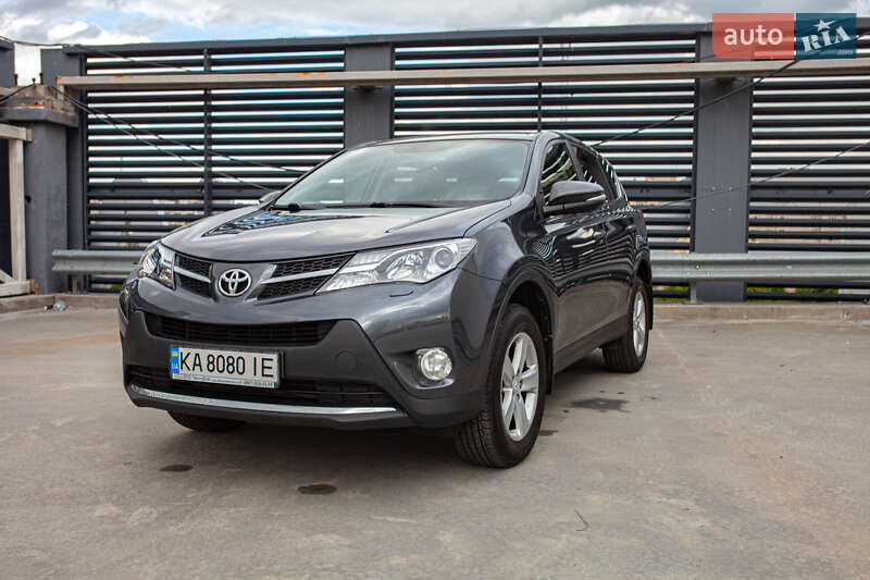 Внедорожник / Кроссовер Toyota RAV4 2013 в Киеве