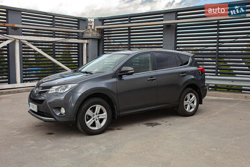 Внедорожник / Кроссовер Toyota RAV4 2013 в Киеве