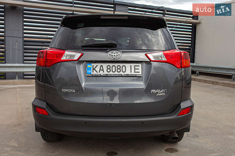 Внедорожник / Кроссовер Toyota RAV4 2013 в Киеве