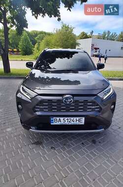 Внедорожник / Кроссовер Toyota RAV4 2019 в Кропивницком