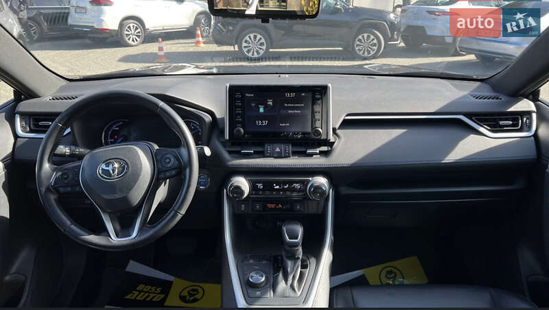 Внедорожник / Кроссовер Toyota RAV4 2019 в Львове