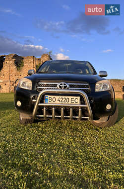 Позашляховик / Кросовер Toyota RAV4 2006 в 