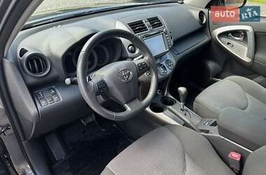Внедорожник / Кроссовер Toyota RAV4 2011 в 