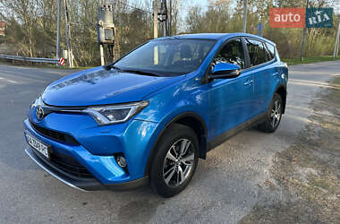 Внедорожник / Кроссовер Toyota RAV4 2016 в Киеве