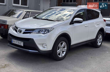 Внедорожник / Кроссовер Toyota RAV4 2014 в Киеве