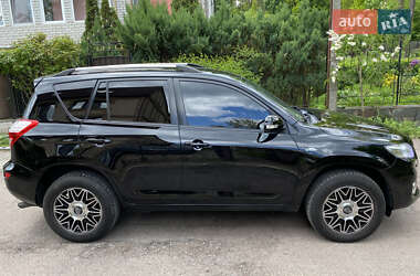 Внедорожник / Кроссовер Toyota RAV4 2011 в 