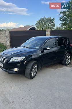 Позашляховик / Кросовер Toyota RAV4 2010 в Тернополі