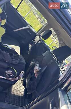 Внедорожник / Кроссовер Toyota RAV4 2013 в 