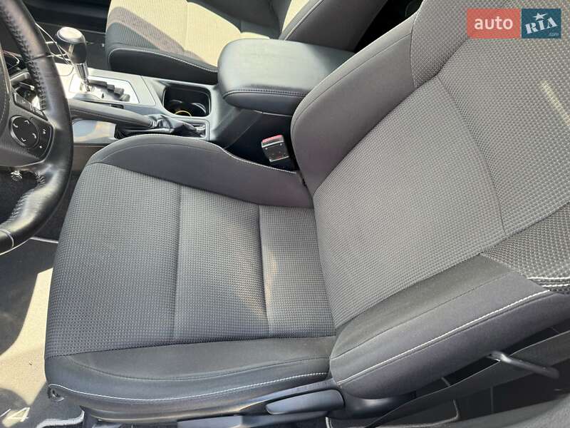 Внедорожник / Кроссовер Toyota RAV4 2017 в Житомире