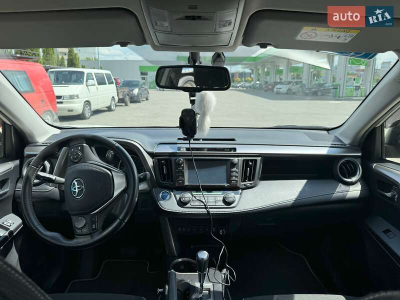 Внедорожник / Кроссовер Toyota RAV4 2017 в Житомире