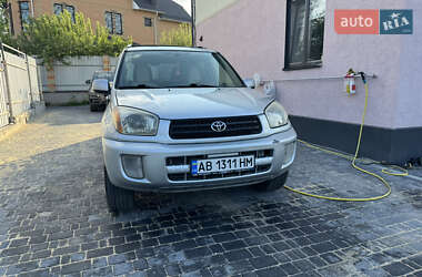 Внедорожник / Кроссовер Toyota RAV4 2003 в 