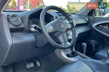 Позашляховик / Кросовер Toyota RAV4 2008 в 