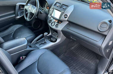 Позашляховик / Кросовер Toyota RAV4 2008 в 