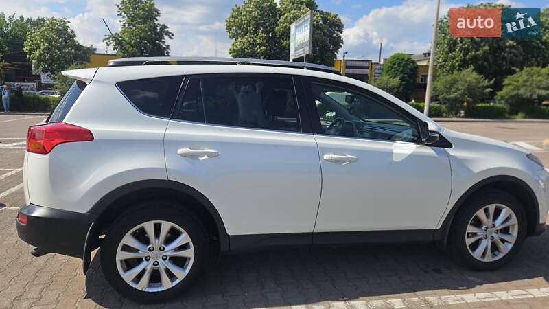 Позашляховик / Кросовер Toyota RAV4 2013 в Житомирі
