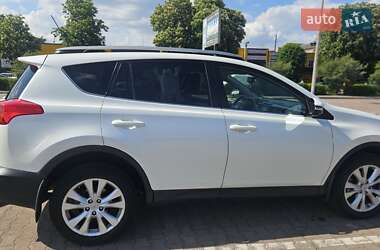 Внедорожник / Кроссовер Toyota RAV4 2013 в 