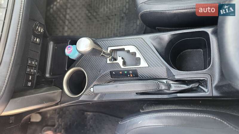 Позашляховик / Кросовер Toyota RAV4 2013 в Житомирі