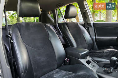 Позашляховик / Кросовер Toyota RAV4 2010 в 