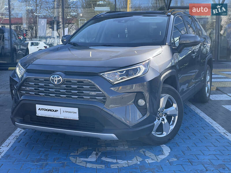 Внедорожник / Кроссовер Toyota RAV4 2019 в Одессе