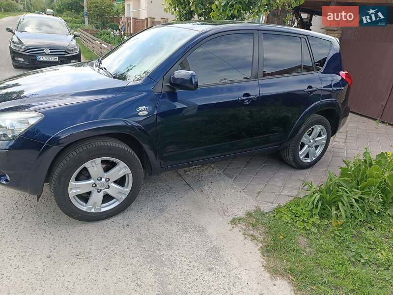 Позашляховик / Кросовер Toyota RAV4 2006 в Броварах