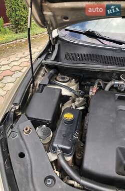 Внедорожник / Кроссовер Toyota RAV4 2008 в 