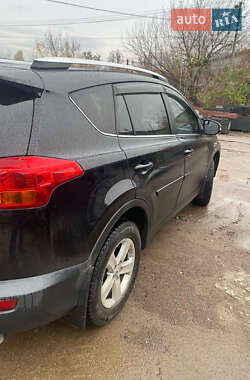 Позашляховик / Кросовер Toyota RAV4 2013 в Коростишеві