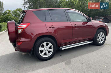 Внедорожник / Кроссовер Toyota RAV4 2010 в 
