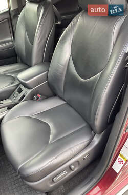 Внедорожник / Кроссовер Toyota RAV4 2010 в 