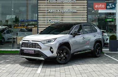 Внедорожник / Кроссовер Toyota RAV4 2020 в Львове