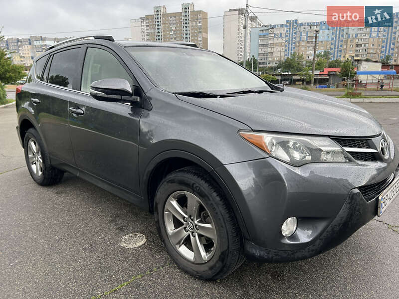 Внедорожник / Кроссовер Toyota RAV4 2015 в Киеве