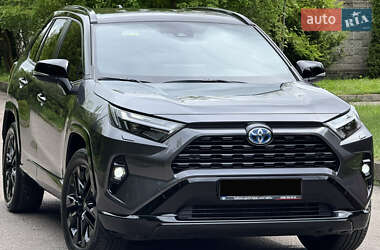 Внедорожник / Кроссовер Toyota RAV4 2024 в Ровно