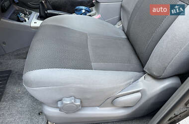 Внедорожник / Кроссовер Toyota RAV4 2000 в 