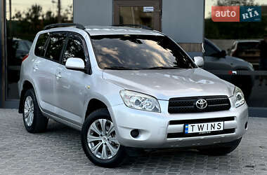 Внедорожник / Кроссовер Toyota RAV4 2006 в 