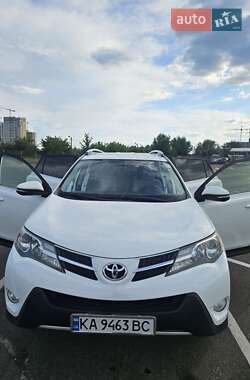 Внедорожник / Кроссовер Toyota RAV4 2013 в 