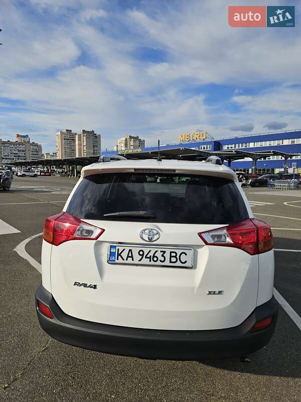 Внедорожник / Кроссовер Toyota RAV4 2013 в Киеве