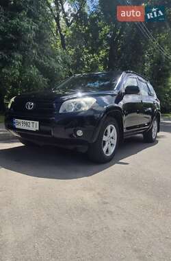 Внедорожник / Кроссовер Toyota RAV4 2007 в 