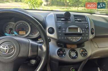 Внедорожник / Кроссовер Toyota RAV4 2007 в 