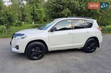 Внедорожник / Кроссовер Toyota RAV4 2010 в 