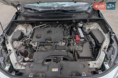 Внедорожник / Кроссовер Toyota RAV4 2020 в 