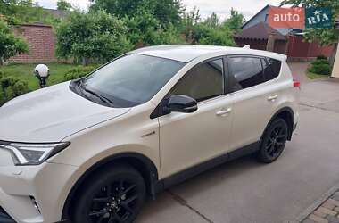 Внедорожник / Кроссовер Toyota RAV4 2018 в Владимире