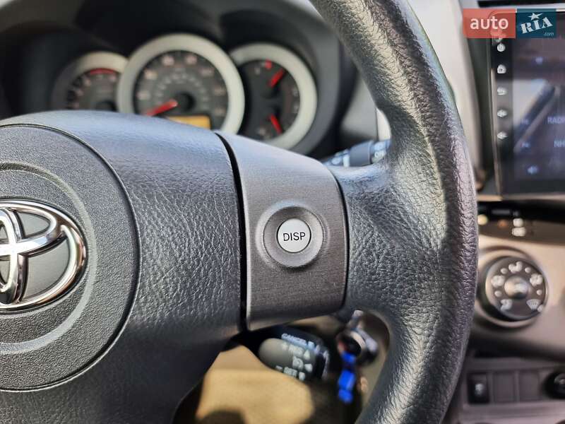 Позашляховик / Кросовер Toyota RAV4 2012 в Хмельницькому